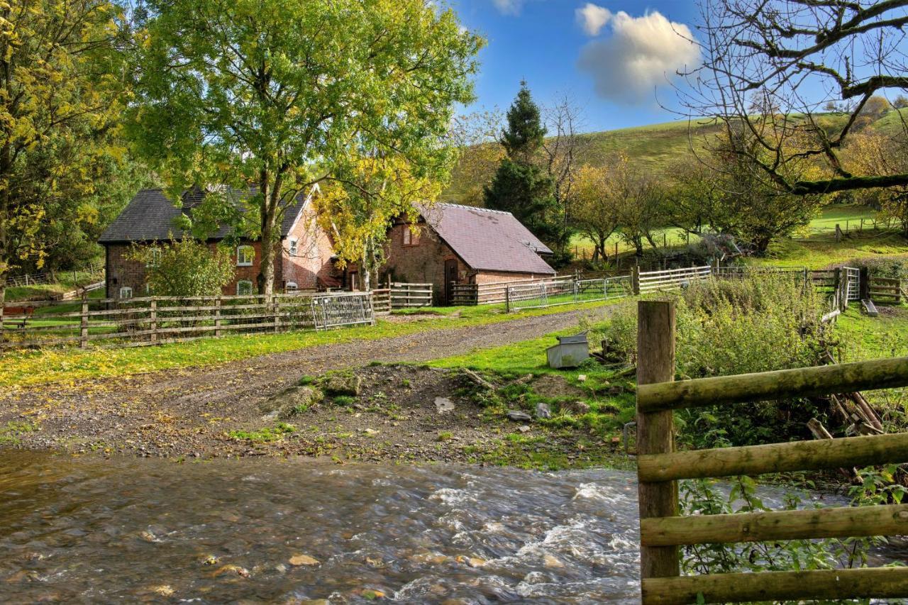לנדרינדוד וולס Finest Retreats - Great Cantal Granary מראה חיצוני תמונה