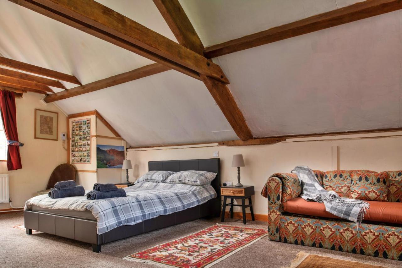 לנדרינדוד וולס Finest Retreats - Great Cantal Granary מראה חיצוני תמונה