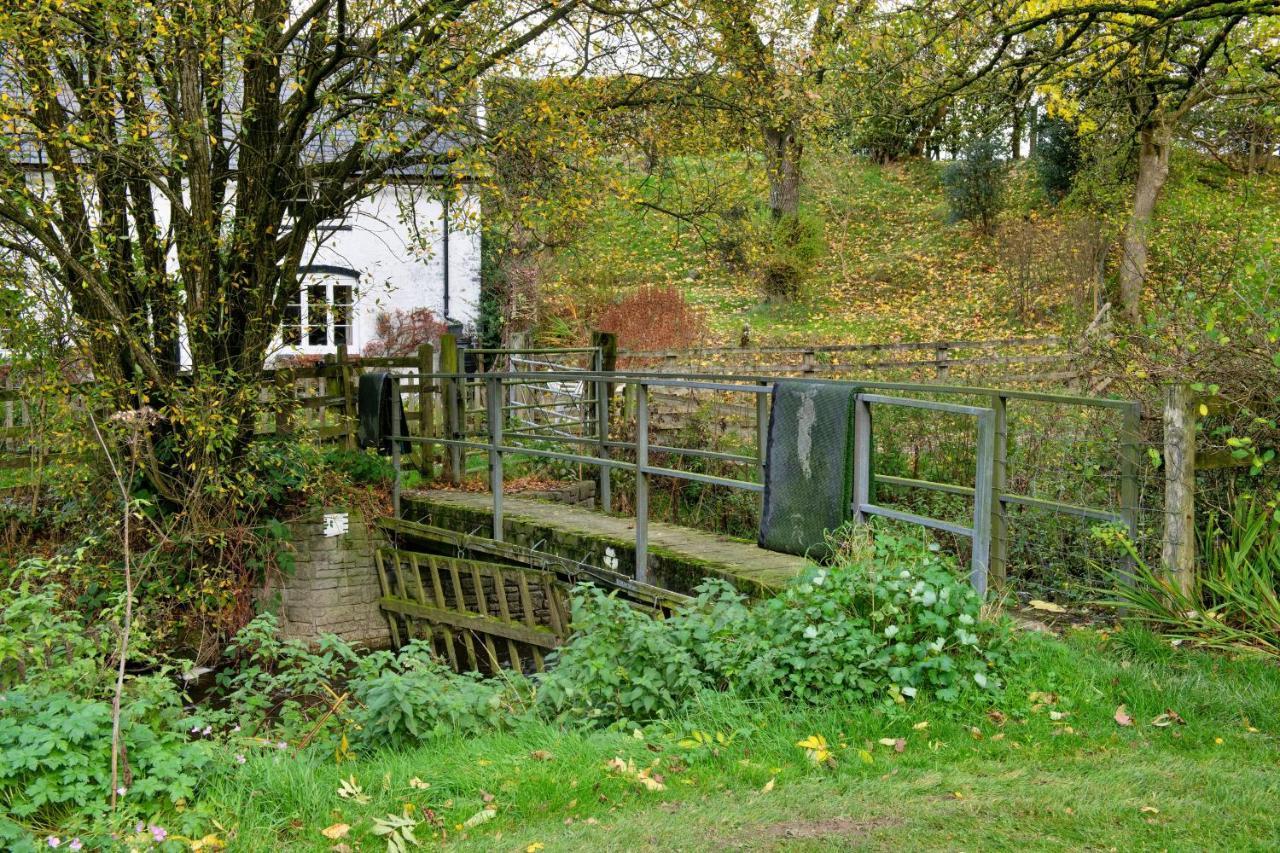 לנדרינדוד וולס Finest Retreats - Great Cantal Granary מראה חיצוני תמונה